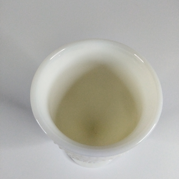 The Pioneer Woman Adeline Embossed 12-Ounce Footed Glass Goblets, Set of 3 White - Picture 6 of 12